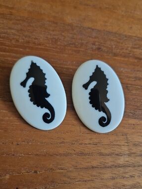 Vintage 1980s White and Black Seahorse Oval Earrings Clip On